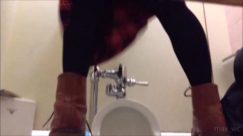 wc6○○セクシー　聖水とうんち　海藻なし　8人