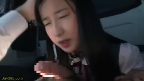 車内での短いセックスと執拗なピストン