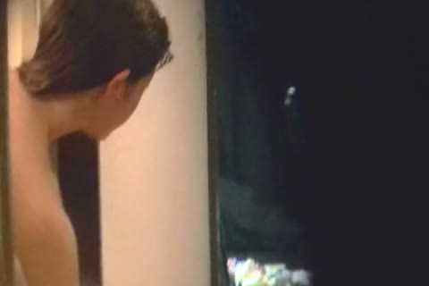 美人OLのプライベート生活を覗き見