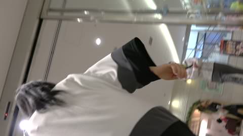 【4K】 まさに夏！ キュートなK?C?のパンティからブラまで、すべて丸見え！！