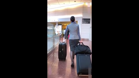 スチュワーデスのストッキング 《4分》