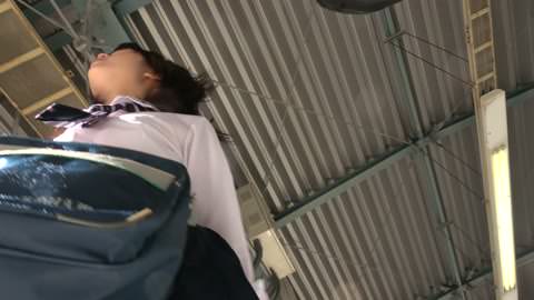 【4K】撮影して即アップ！夏が来た！可愛いJ◯ちゃんの100点のお尻！