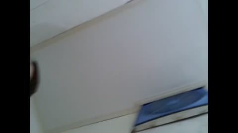 1組の美女がうんちとおしっこをする様子を披露 2