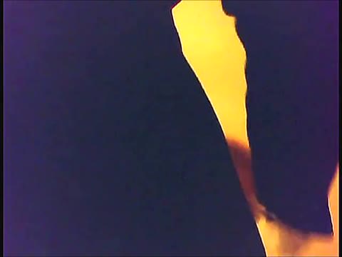 スーツ姿のOLの個室を覗き見 04