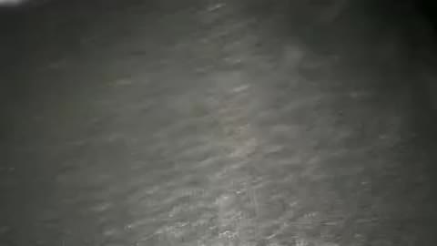 【殿堂入り間違いなし。ライブ会場で押し付けられ、アナルへの指入れと2回の射精、全身が震える】