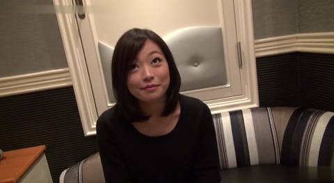 【無修正】愛らしい仕草の可愛い美女とのセックス