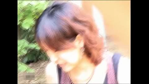 特別編：服から覗く若々しい乳首