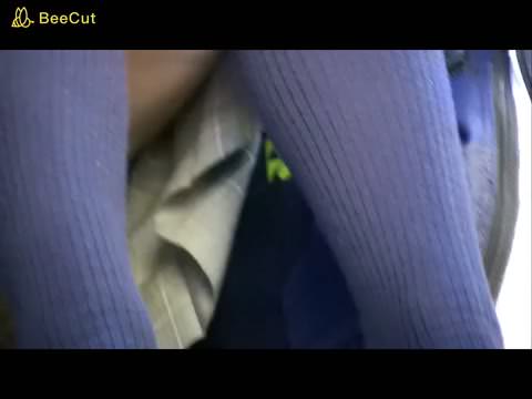 超美人の女子高生の顔と真っ白なパンティのクローズアップ...