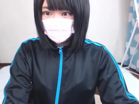 スポーツウェア姿の女の子の生配信