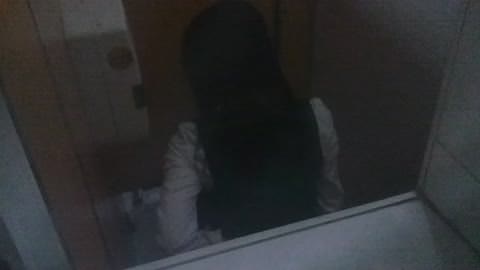 韓国施設の警備員 17