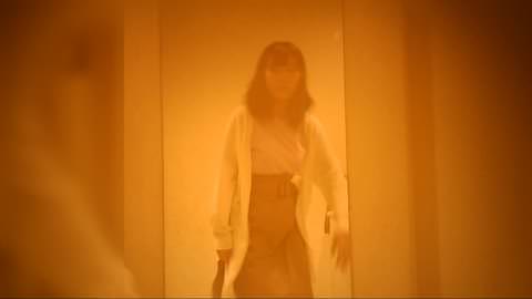 ◎ 期間限定◎ ≪≪素敵な笑顔と美脚の女の子≫≫