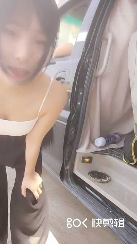 口内射精フェラ