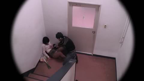 【挿入】 テレビ東京の楽屋へ続く階段での待ち伏せ。本物のレイプ。プライベート動画