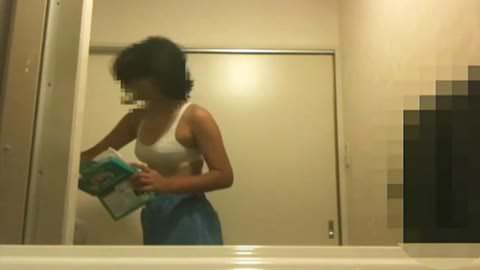 自宅のクローゼット ①