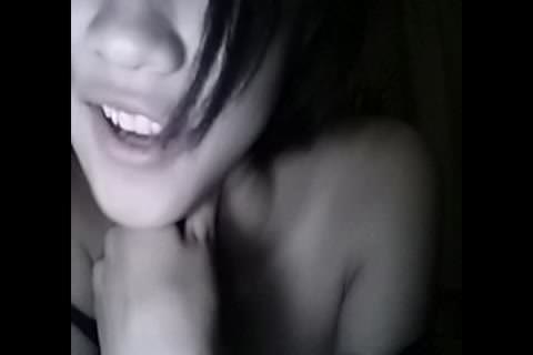 C級美女とのライブ配信