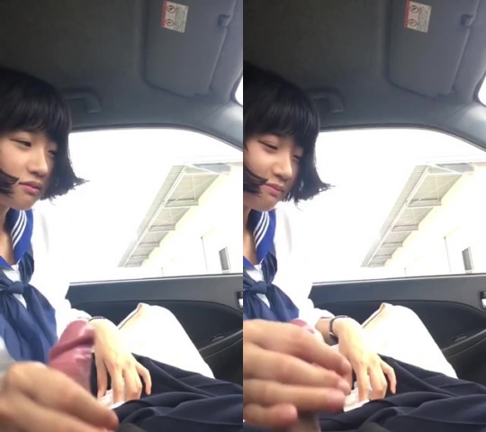 女子高生が車内でバナナをしゃぶる