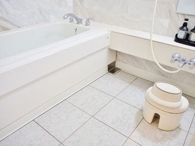 2人の女の子が脱衣・入浴する動画4本