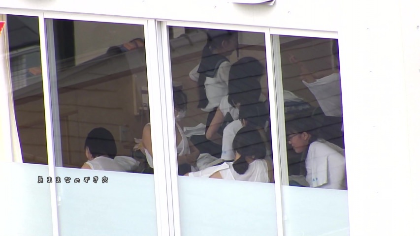 昼間のクラスの女子学生