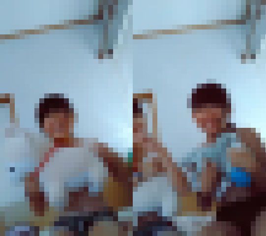 C 2人でパンティ姿でダンス